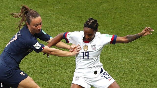 Full-back Crystal Dunn was outstanding as the United States stifled the attacking threat of Eugenie le Sommer, Kadidiatou Diani and Valerie Gauvin