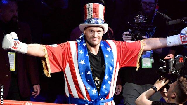 Tyson Fury in an American-themed costume