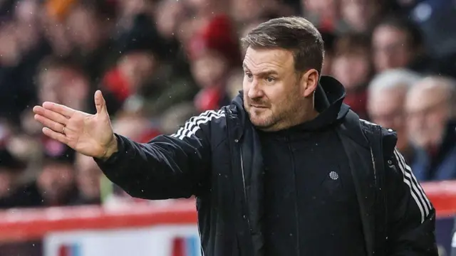 Aberdeen interim manager Peter Leven on the touchline