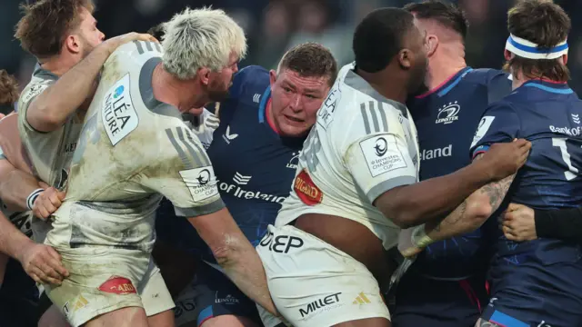Tadhg Furlong in a maul against La Rochelle