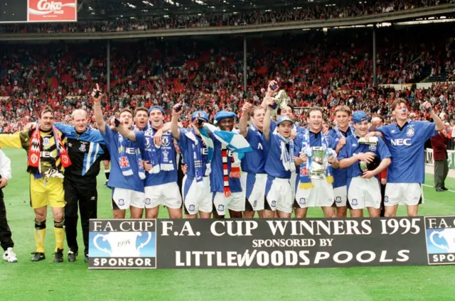 Everton players on the pitch after securing the 1995 FA Cup 