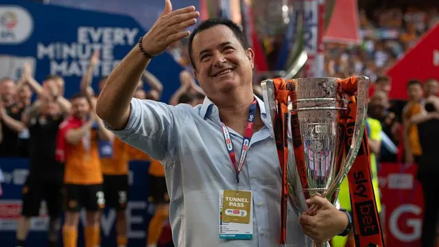 Hull City owner Acun Ilicali celebrates with the Sky Bet Championship Play Off Final trophy