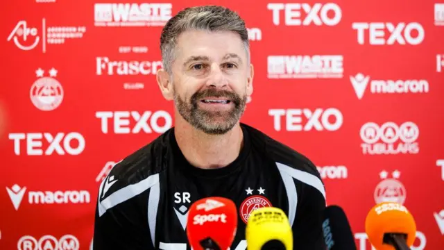 Aberdeen manager Stephen Robinson