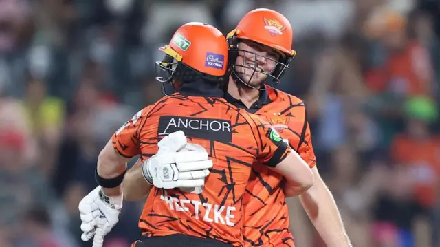 Matthew Breetzke of Sunrisers Eastern Cape and James Coles of Sunrisers Eastern Cape during the qualifier 2 match of the Betway SA20 season 4 between Sunrisers Eastern Cape (SEC) and Paarl Royals (PR) held at the Wanderers Cricket Stadium