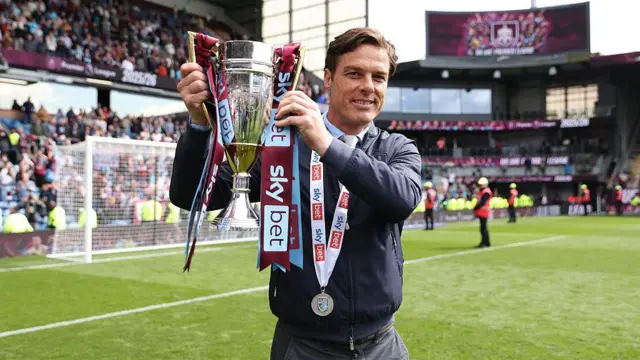 Scott Parker poses for a photo with the Championship runners up trophy