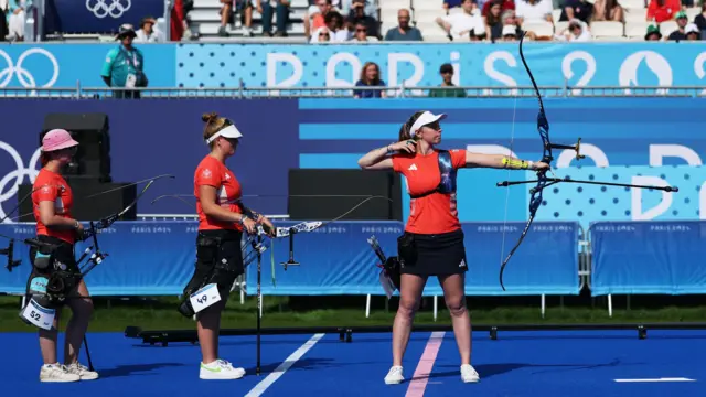 Bryony Pitman shoots arrow for Team GB