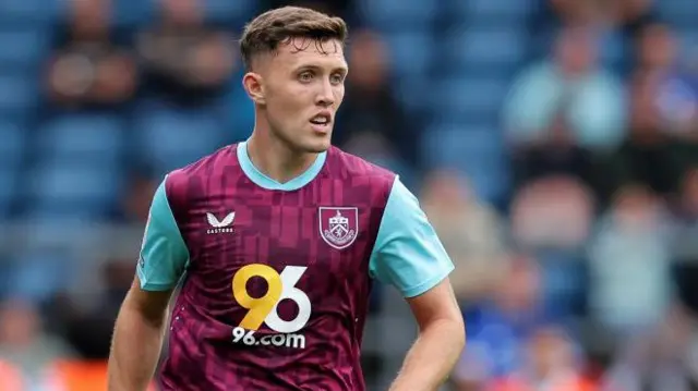 Dara O'Shea in action for Burnley