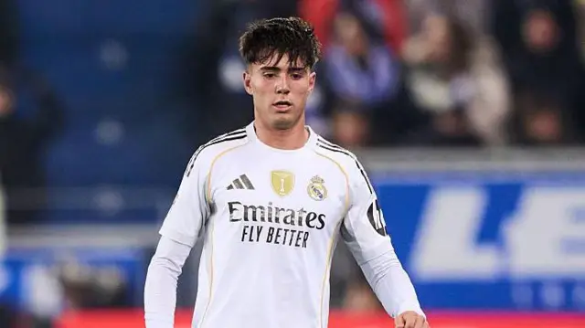 Victor Valdepenas in action