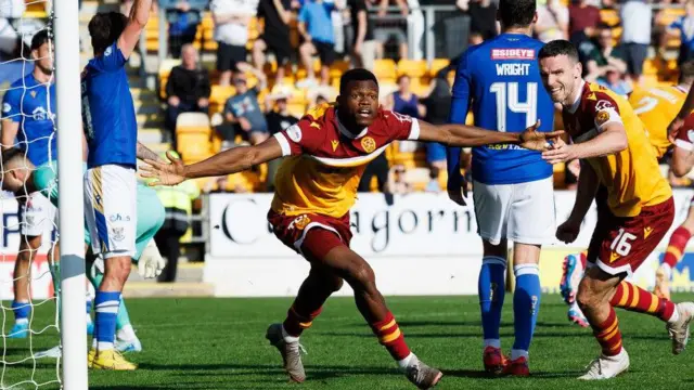 Moses Ebiye celebrates at St Johnstone