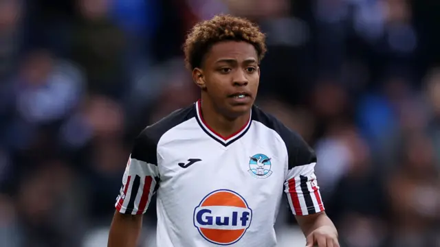 Aimar Govea in action for Swansea 