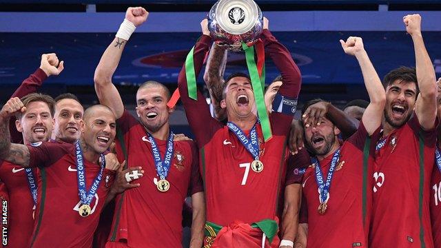 Portugal celebrating