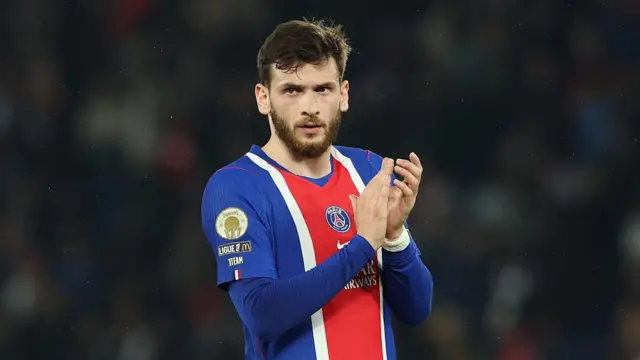 Khvicha Kvaratskhelia celebrates victory during the Ligue match between Paris Saint-Germain FC and Stade Brestois.