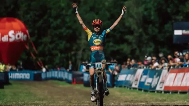 Ella Maclean-Howell of Great Britain competes at this year's UCI Mountain Bike World Cup