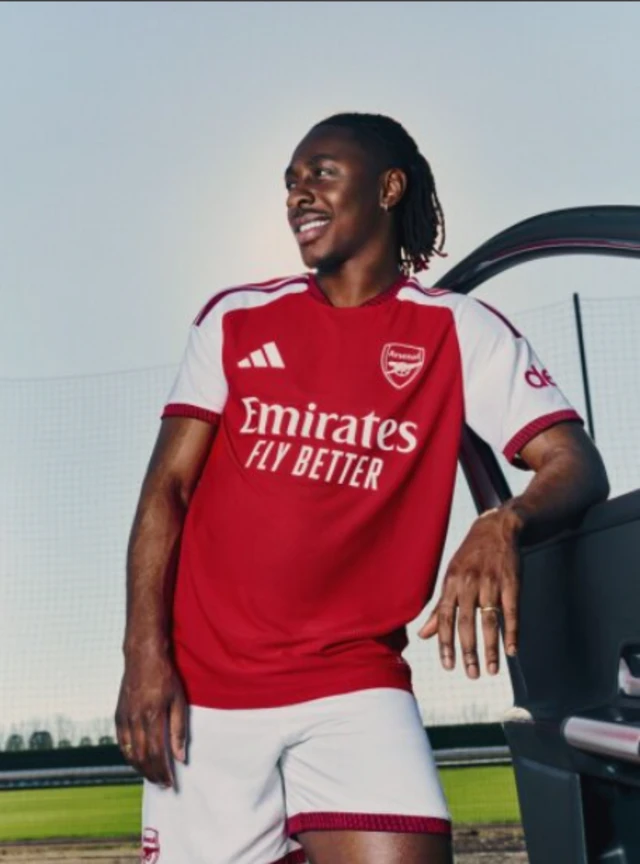 Arsenal forward Eberechi Eze models 2026-27 home kit