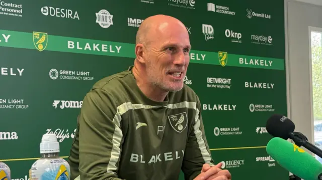 Philippe Clement at press conference