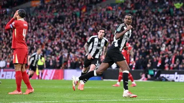 Alexander Isak of Newcastle United celebrates