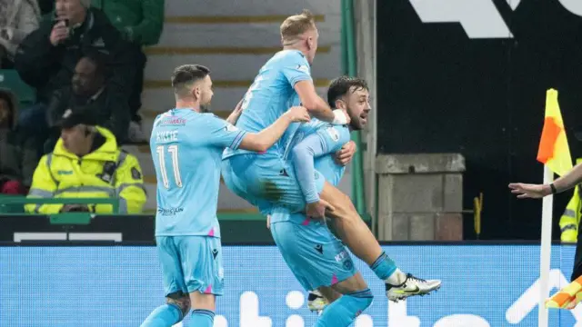 St Mirren's Conor McMenamin celebrates scoring to make it 2-0