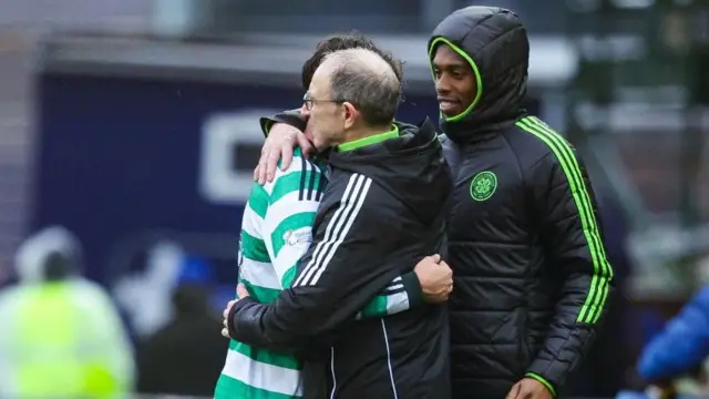 Celtic's Martin O'Neill celebrates