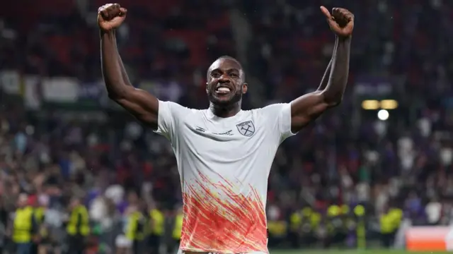 Michail Antonio of West Ham United FC celebrates the victory of UEFA Europa League trophy 