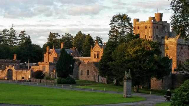 Hoddom Castle