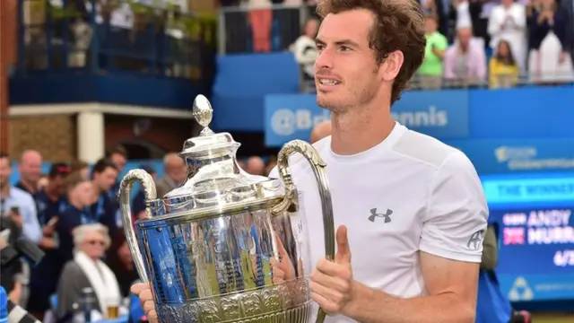 Andy Murray wins Queens