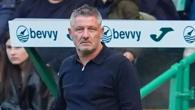 Dundee manager Tony Docherty during a William Hill Premiership match between Hibernian and Dundee at Easter Road