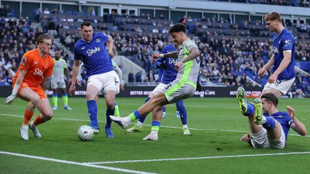 Everton take on Manchester City at Hill Dickinson Stadium