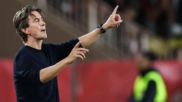 Thomas Frank gestures on the sideline