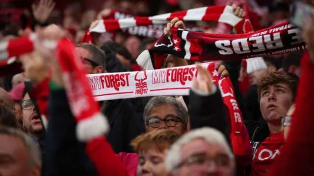 Nottingham Forest fans