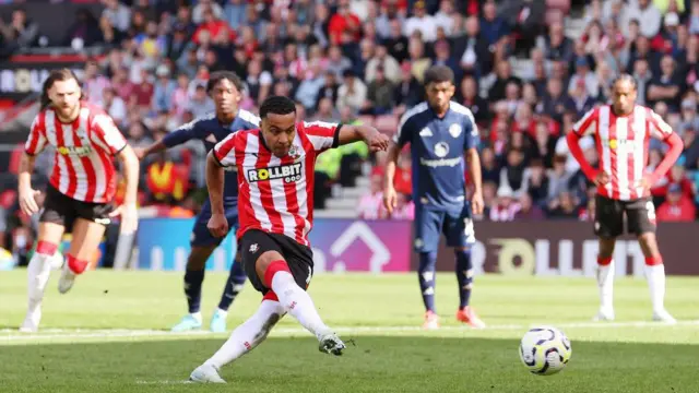 Cameron Archer of Southampton misses a penalty during the Premier League match between Southampton and Manchester United