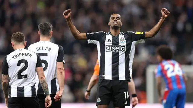 Alexander Isak celebrates