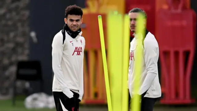 Luis Diaz and Darwin Nunez during a training session