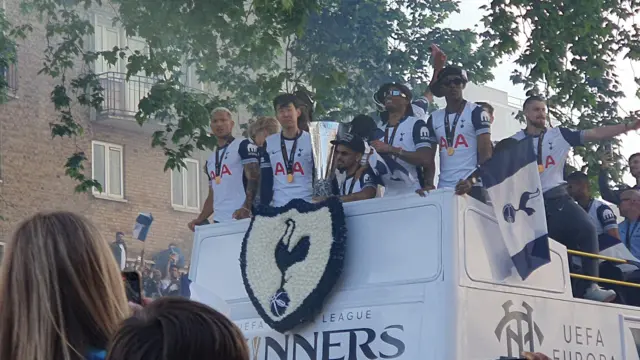 Tottenham players at the trophy parade