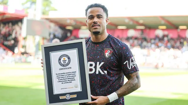 Justin Kluivert was presented before the match with a Guinness World Record Certificate
