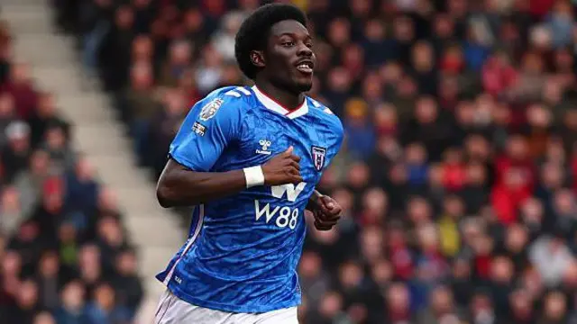 Eliezer Mayenda celebrates after scoring a goal for Sunderland against Bournemouth at Vitality Stadium