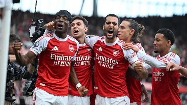 Martin Zubimendi celebrates scoring his team's first goal against Nottingham Forest with team-mates Noni Madueke, Mikel Merino, Riccardo Calafiori and Ethan Nwaneri.