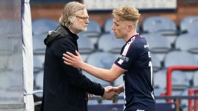 Dundee head coach Steven Pressley and goalscorer Joe Westley