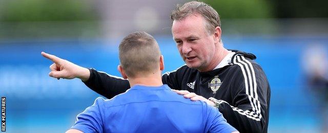 Michael O'Neill (right)