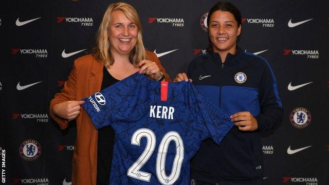 Sam Kerr with Chelsea manager Emma Hayes