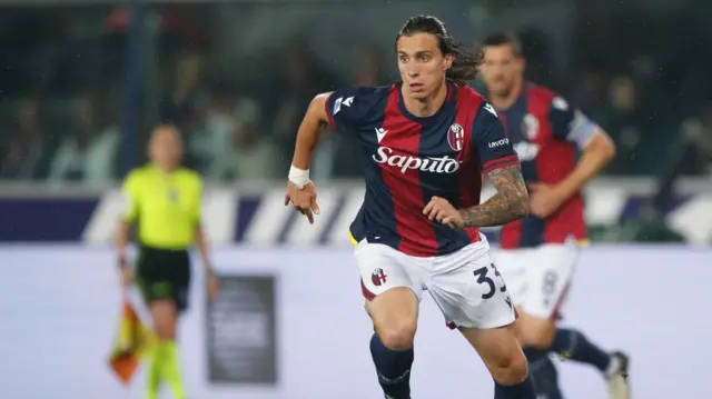 Riccardo Calafiori in action for Bologna