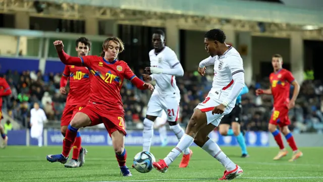 Marc Rodriguez challenges Myles Lewis-Skelly