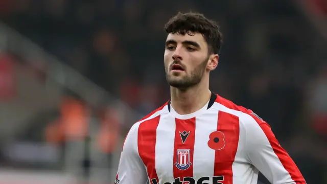 Stoke City's Thomas Cannon during the Sky Bet Championship match between Stoke City FC and Millwall FC at Bet365 Stadium on November 9, 2024