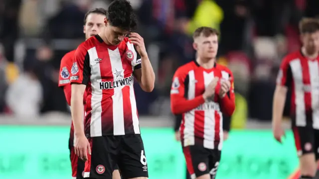 Brentford players dejected