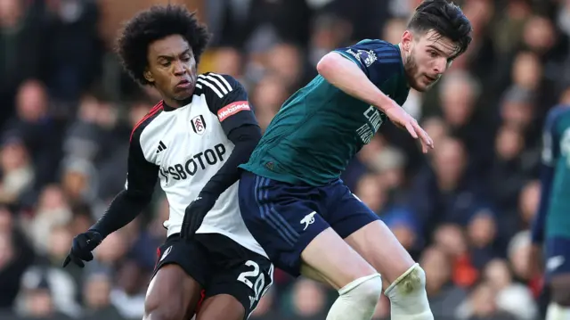 Willian tackles Declan Rice