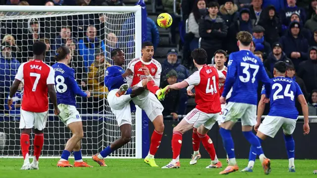 Thierno Barry of Everton clashes with William Saliba of Arsenal 