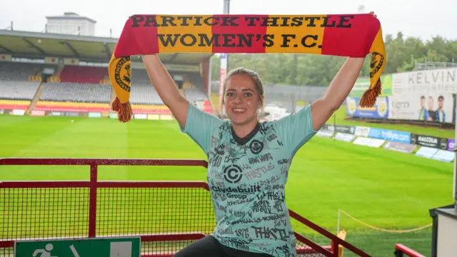 New Thistle goalkeeper Jeni Currie