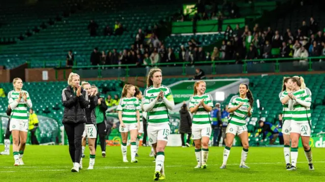 Celtic players applaud fans