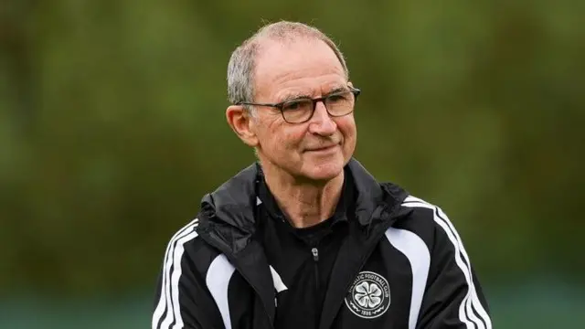 Martin O'Neill in Celtic training