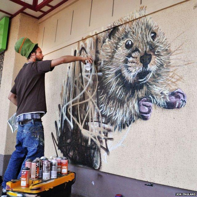 Louis Masai Michel paints a water vole. SAW and Somerset Wildlife Trust - Routes to the River Tone