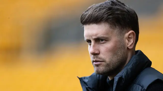 Fabian Hurzeler looks on